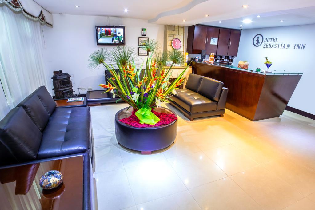 Aw Hotel Connect 33 Богота Экстерьер фото