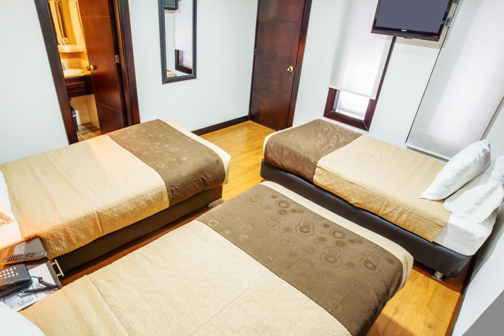 Aw Hotel Connect 33 Богота Экстерьер фото