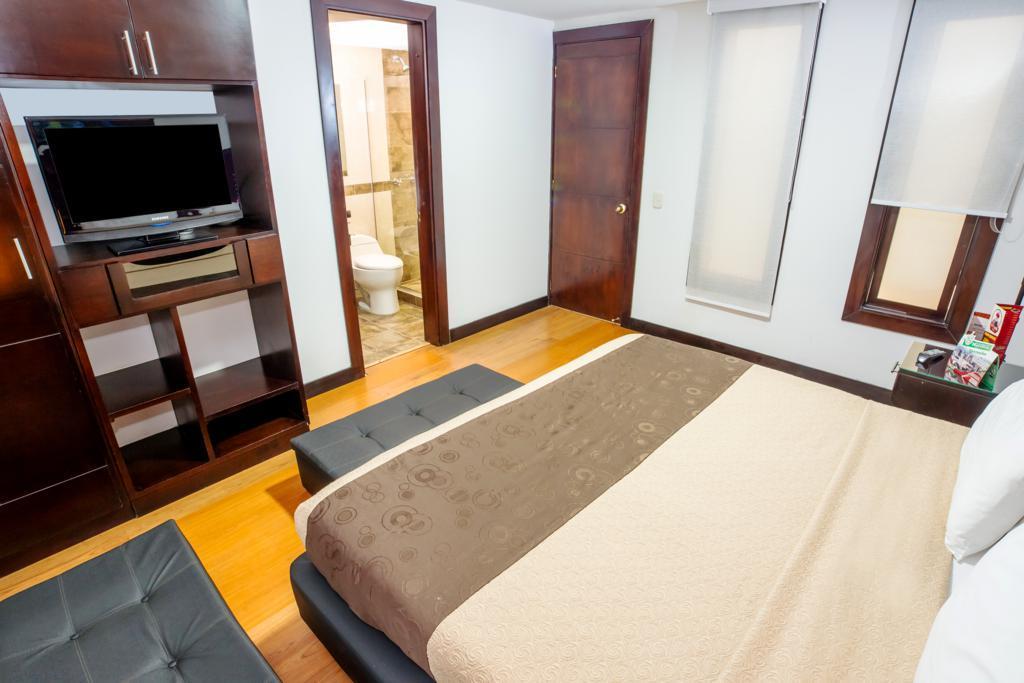 Aw Hotel Connect 33 Богота Экстерьер фото